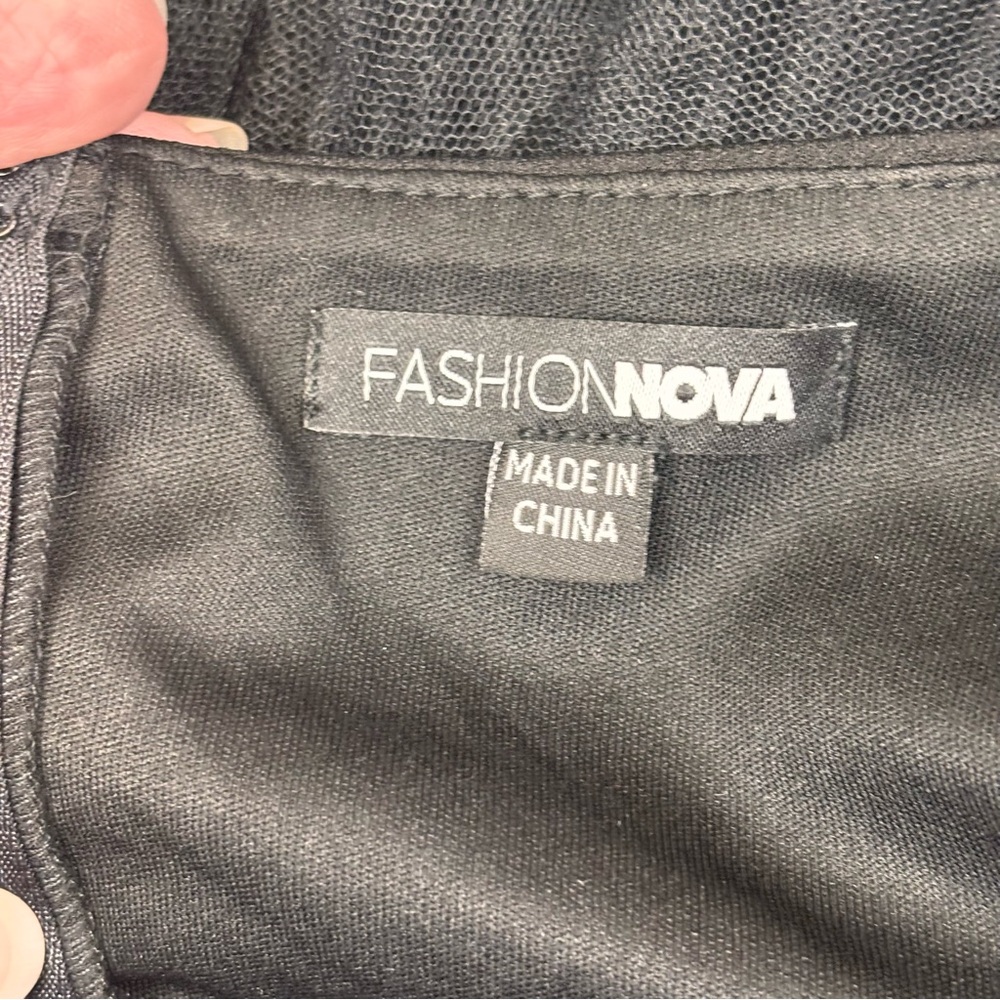 Fashion Nova Black Strapless Sheer Tulle Dress Built-In Briefs M Whimsigoth NEW - Picture 10 of 12